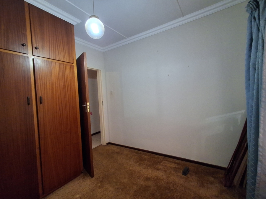 4 Bedroom Property for Sale in Nahoon Valley Park Eastern Cape